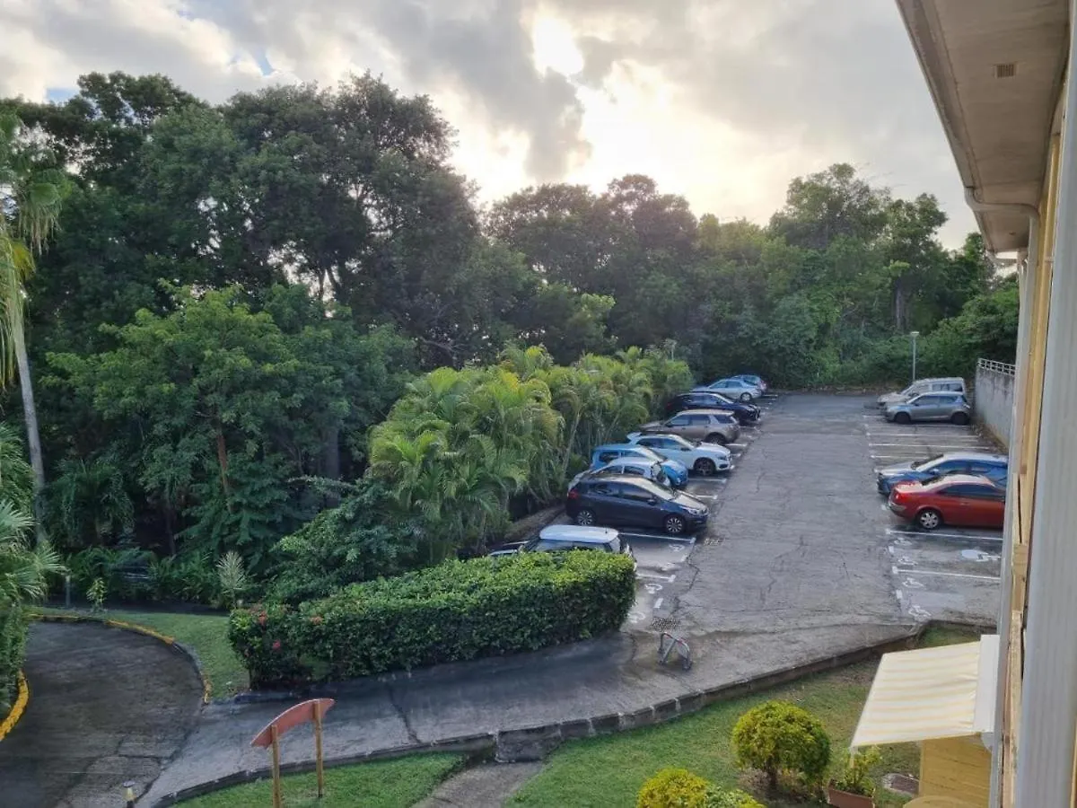 Le Mahogany Bleu Apartamento Sainte-Anne 0*,